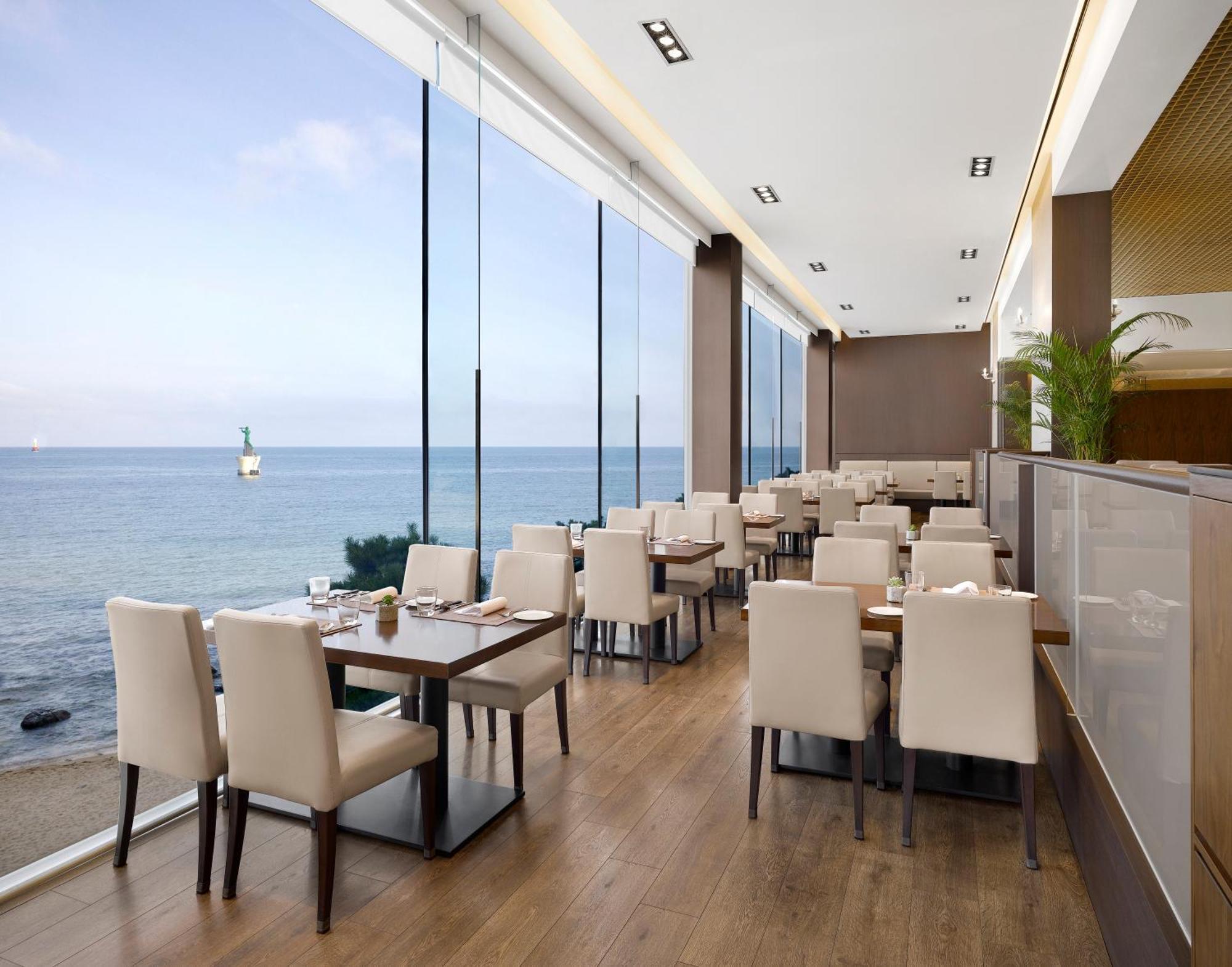 The Westin Josun Busan Exterior photo