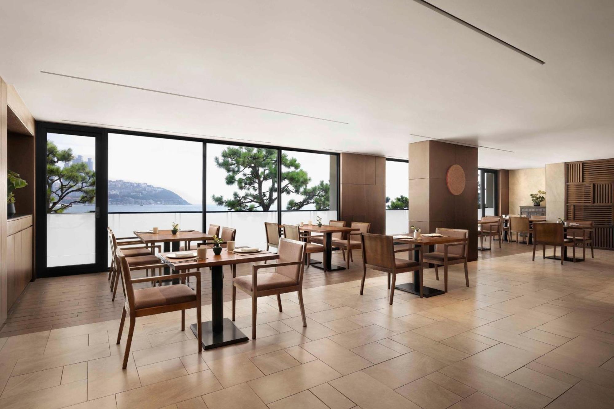 The Westin Josun Busan Exterior photo